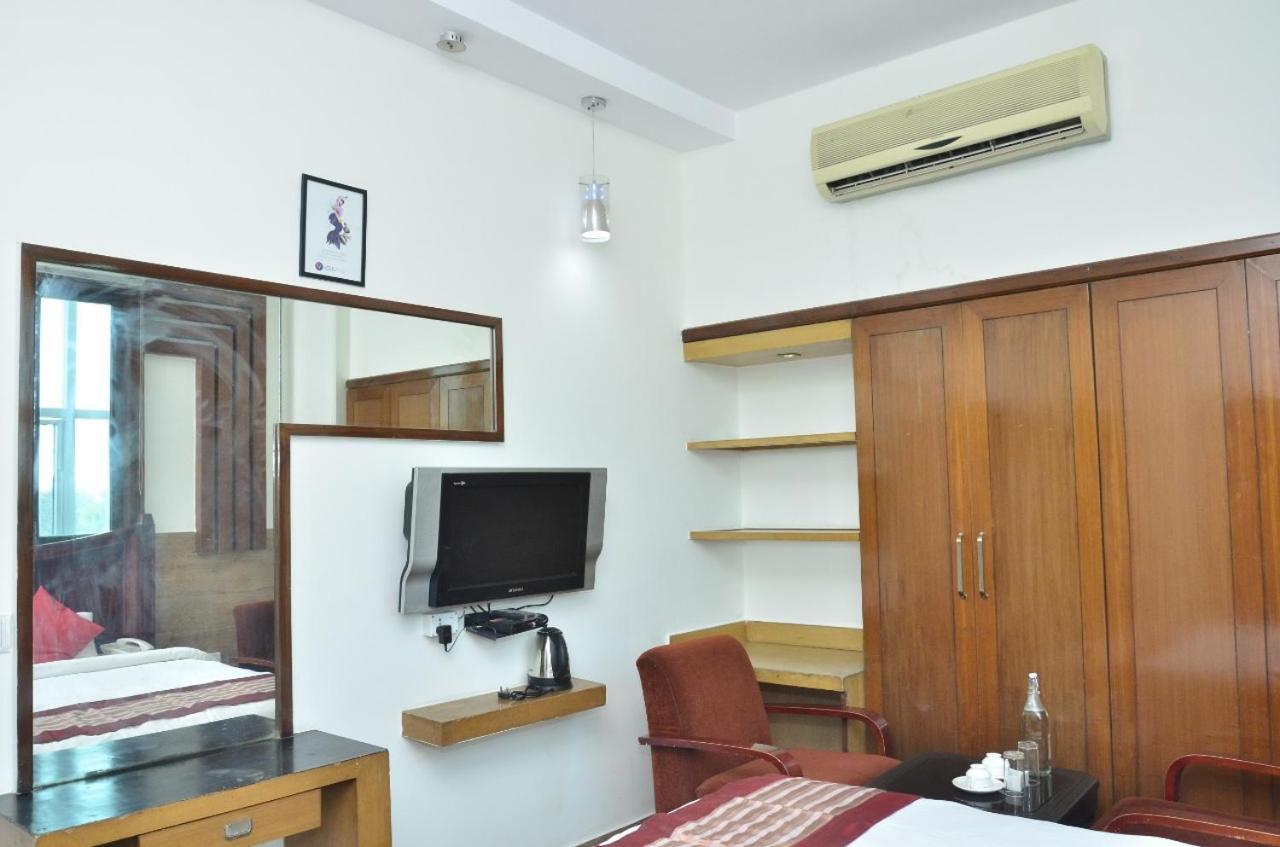 غورغاون Ddr Hotel Residency المظهر الخارجي الصورة